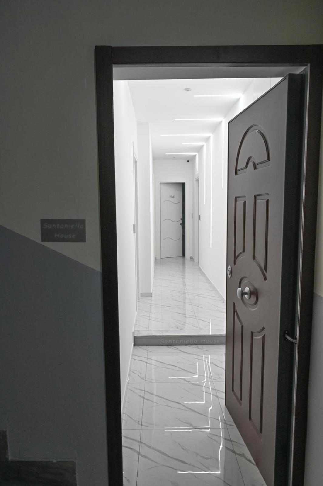 مبيت وإفطار نابولي Bebsantaniellohouse1 المظهر الخارجي الصورة