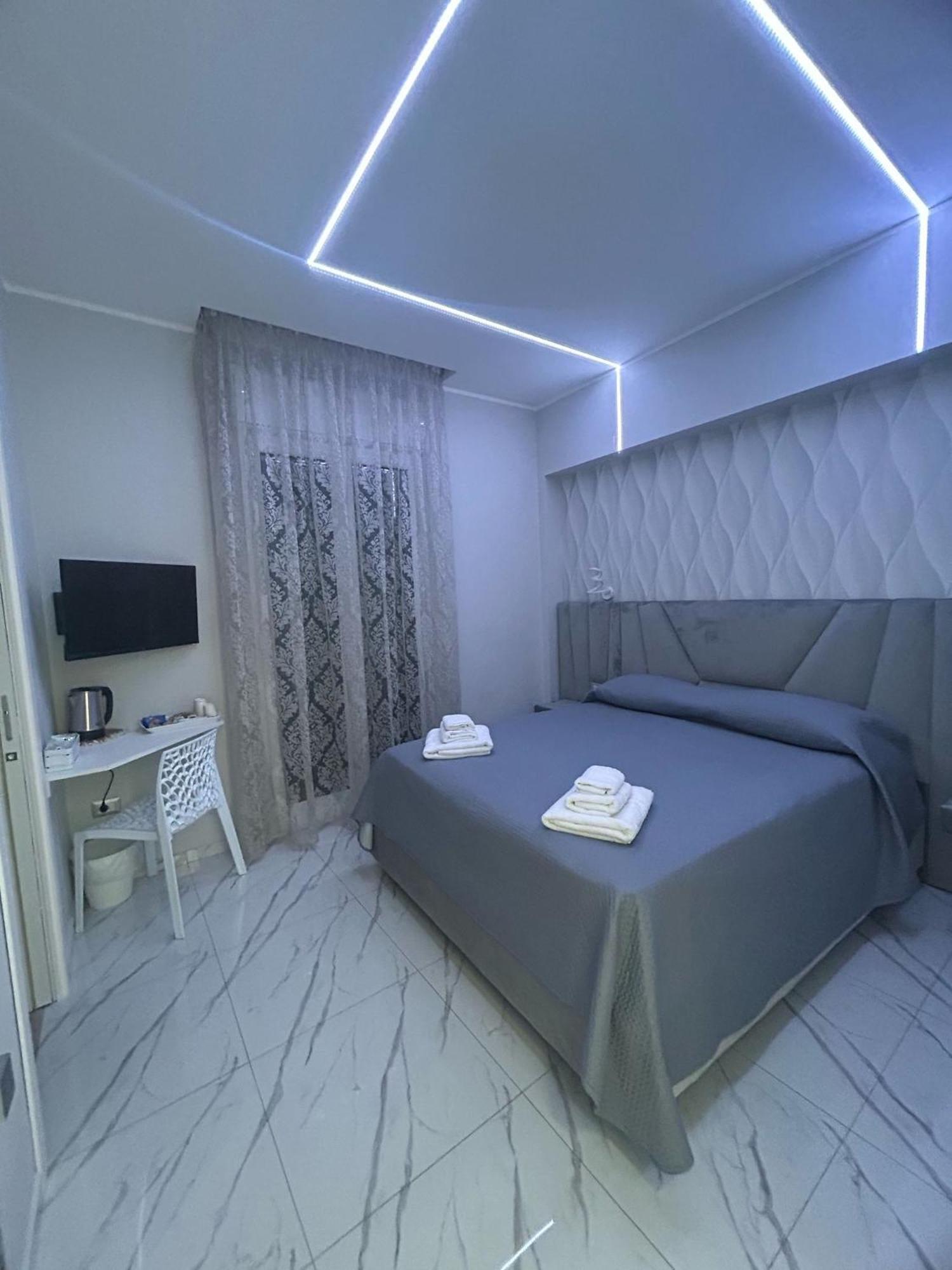 مبيت وإفطار نابولي Bebsantaniellohouse1 المظهر الخارجي الصورة